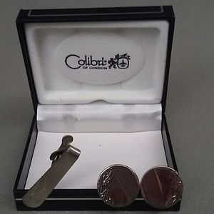 Cuff links and tie clip